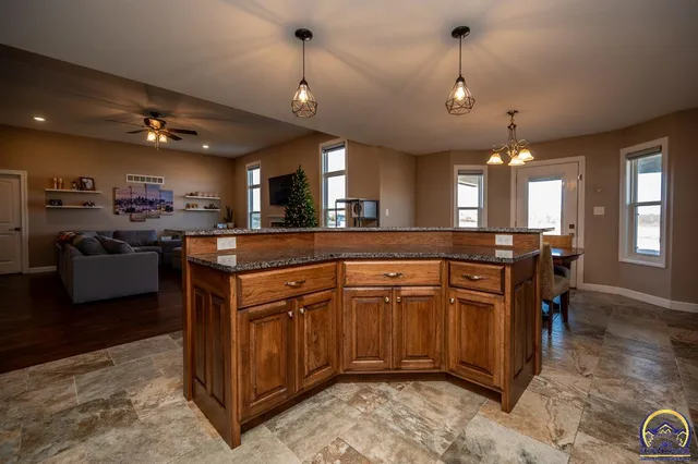 $465,000 | 3334 Southwest 43rd Street, Topeka, KS 66610