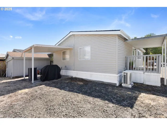 a house view with a backyard space