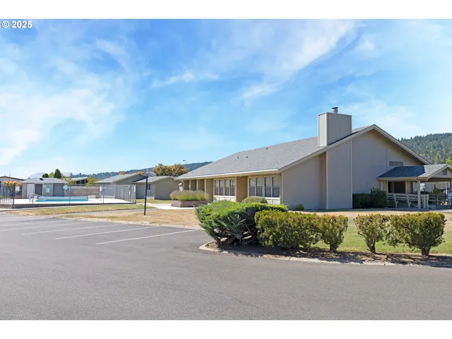 a house view with a outdoor space