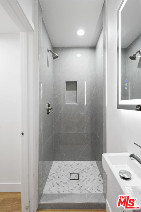 1805 Nichols Canyon Road Los Angeles, CA 90046 - Photo 15 of 17