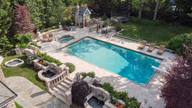 $4,100,000 | 434 Greenleaf Avenue, Glencoe, IL 60022