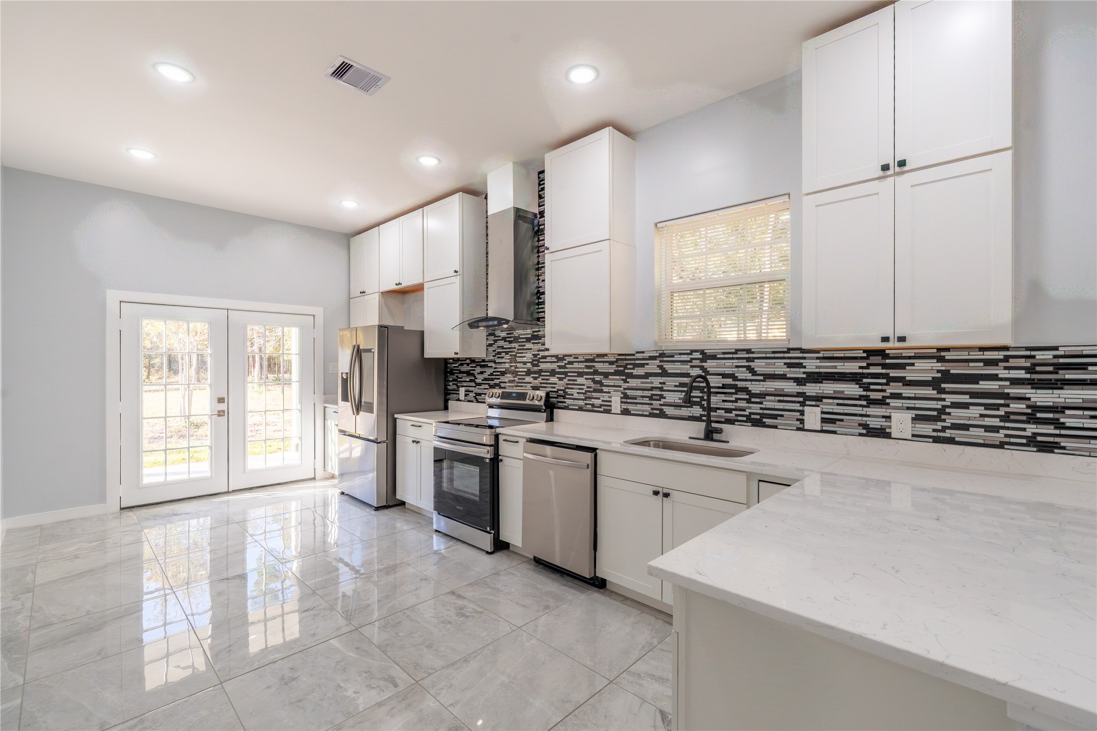 164 County Road 3370 Cleveland, TX 77327 - Photo 9 of 27