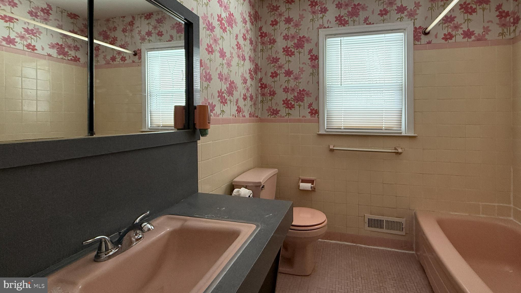 2344 Oakfield Road Warrington, PA 18976 - Photo 21 of 27