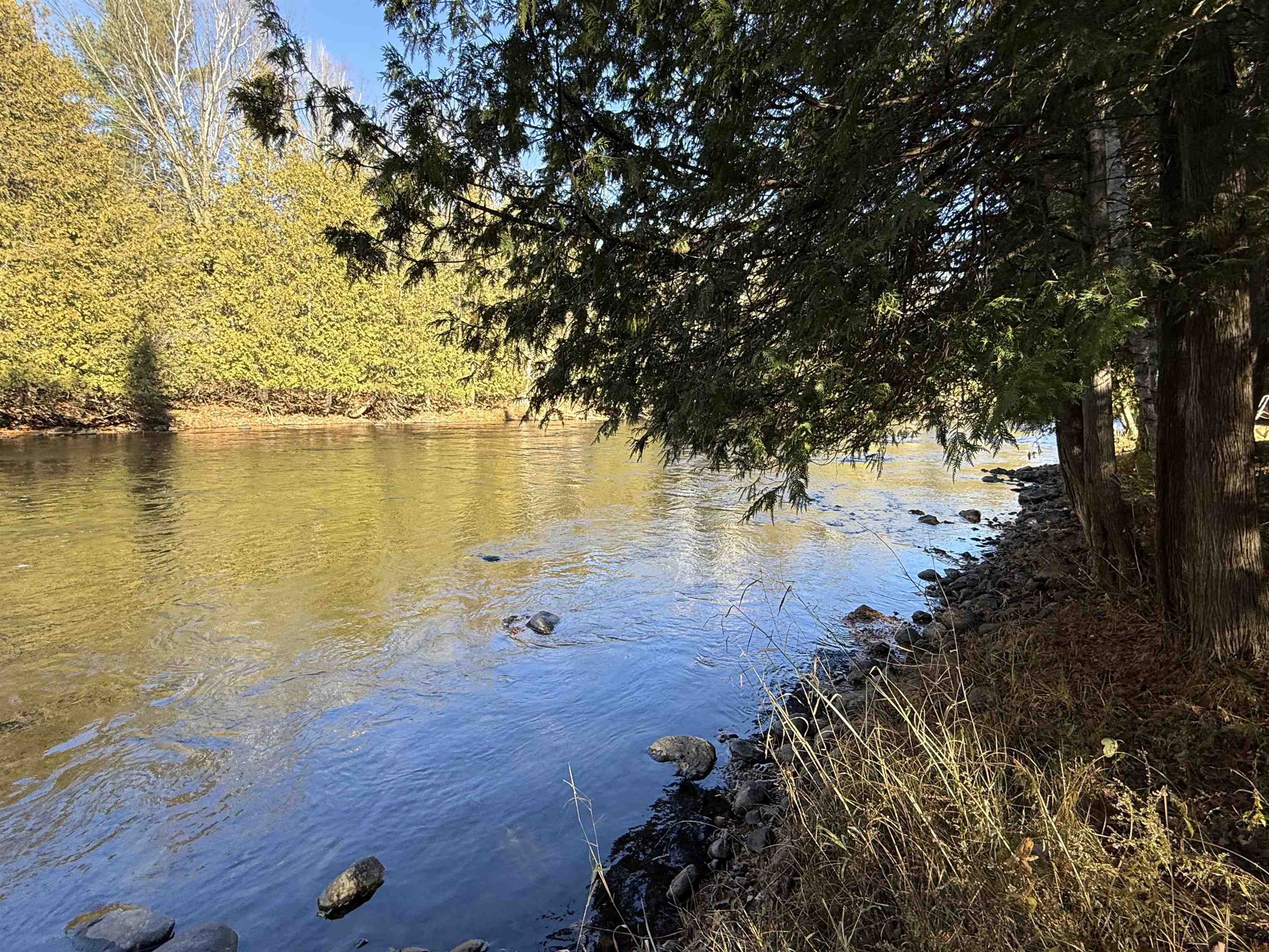 5031 Flat Rock Heights Road Cecil, WI 54111 - Photo 2 of 25