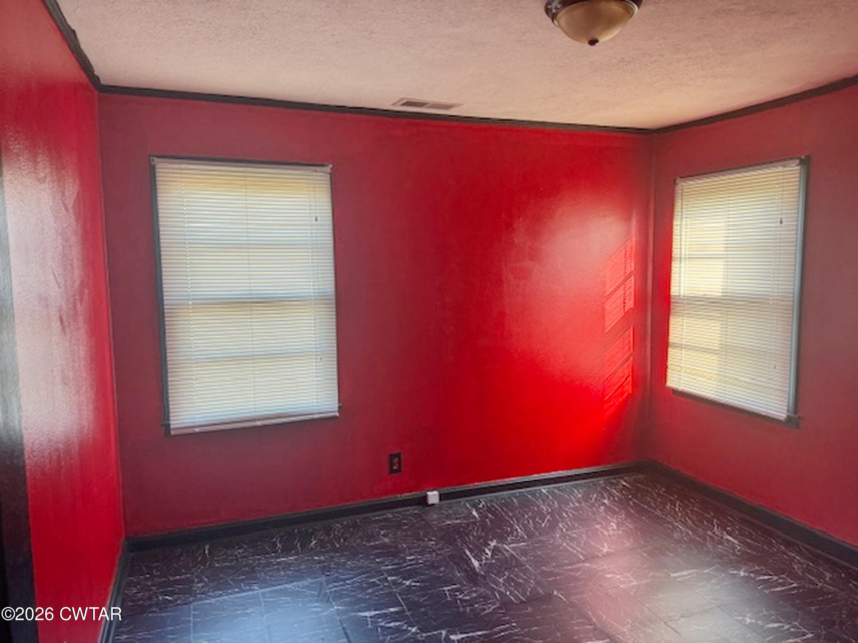 3043 Culpepper Saint Extension Milan, TN 38358 - Photo 7 of 8 a view of a room with window