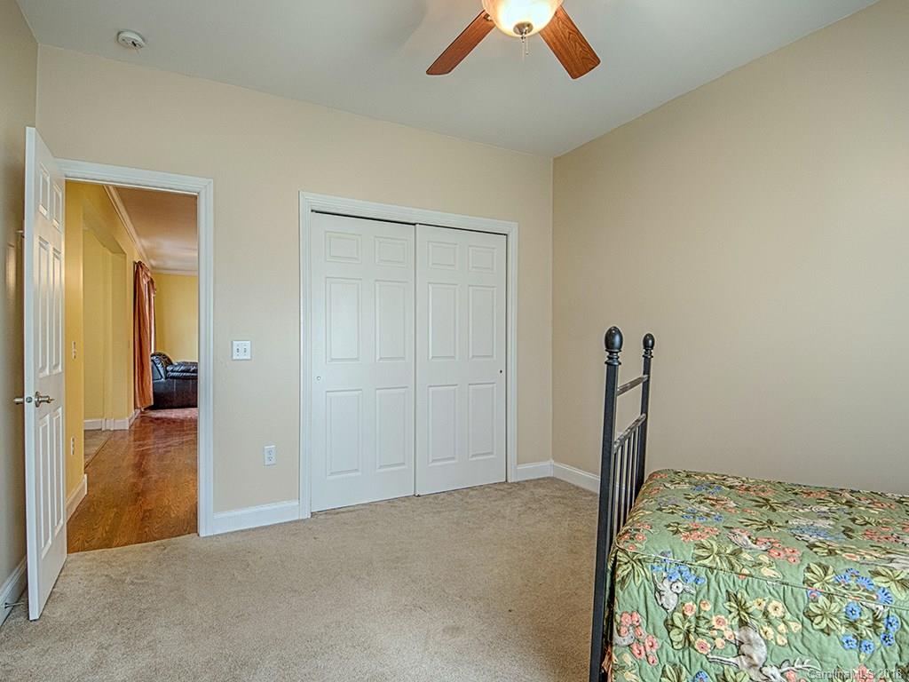 372 County Road, Unit 2 Waynesville, NC 28785 - Photo 22 of 25 Gallery Image 22