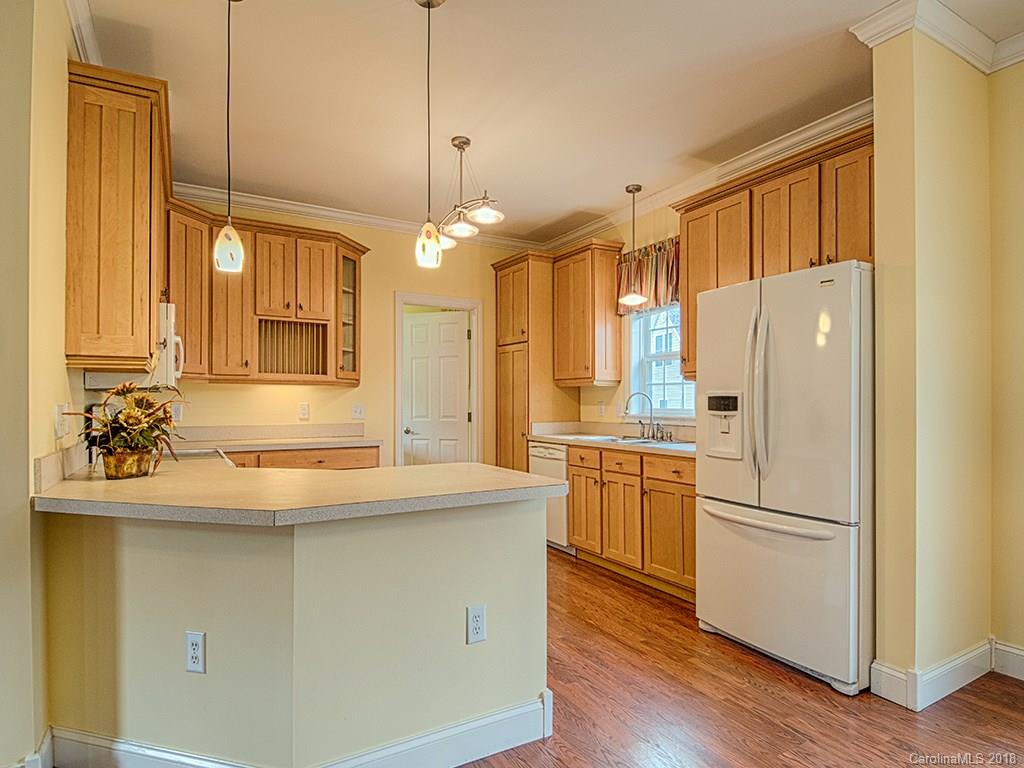 372 County Road, Unit 2 Waynesville, NC 28785 - Photo 8 of 25 Gallery Image 8