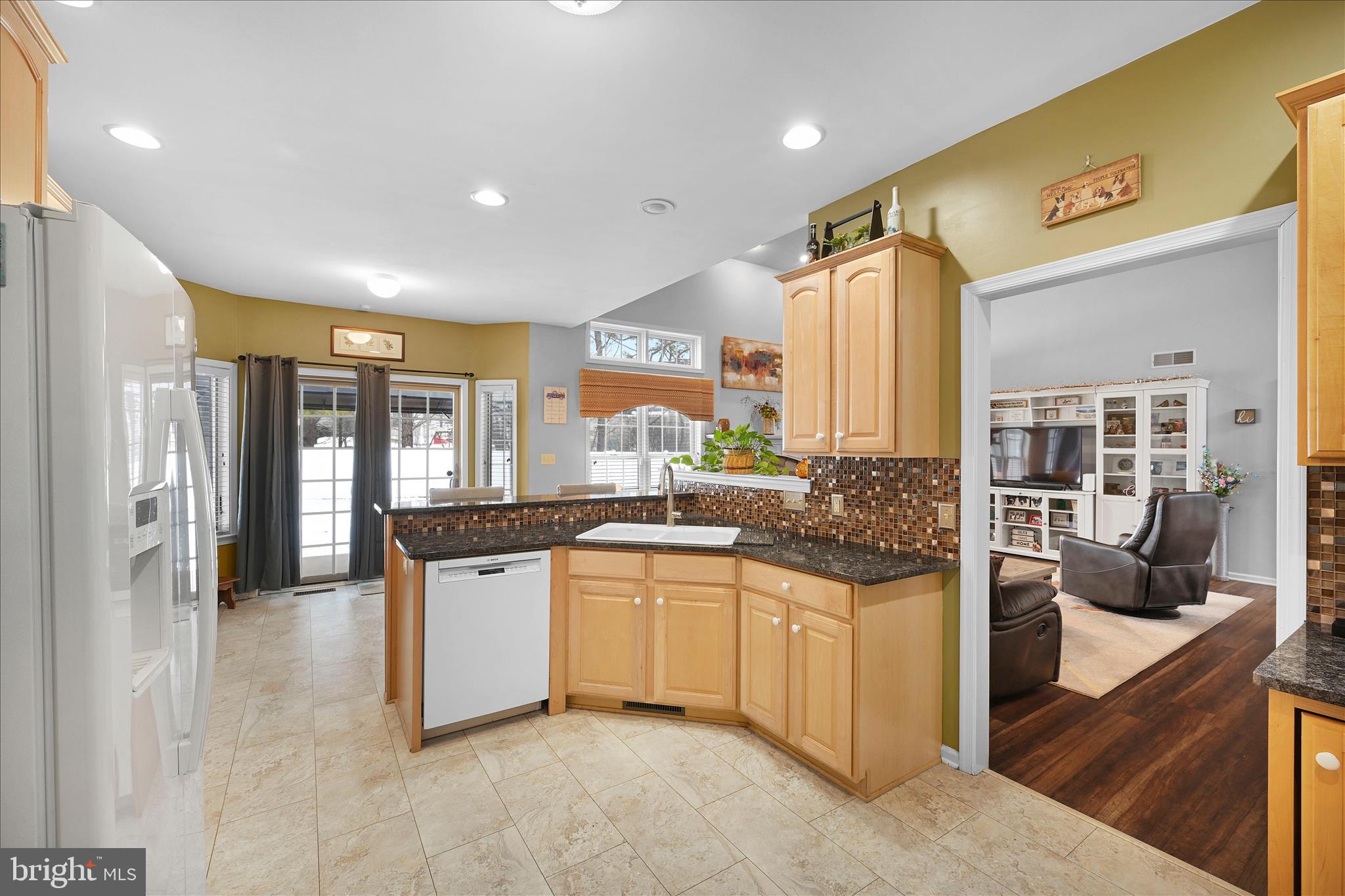 5238 Elizabethtown Road Palmyra, PA 17078 - Photo 11 of 39 Kitchen