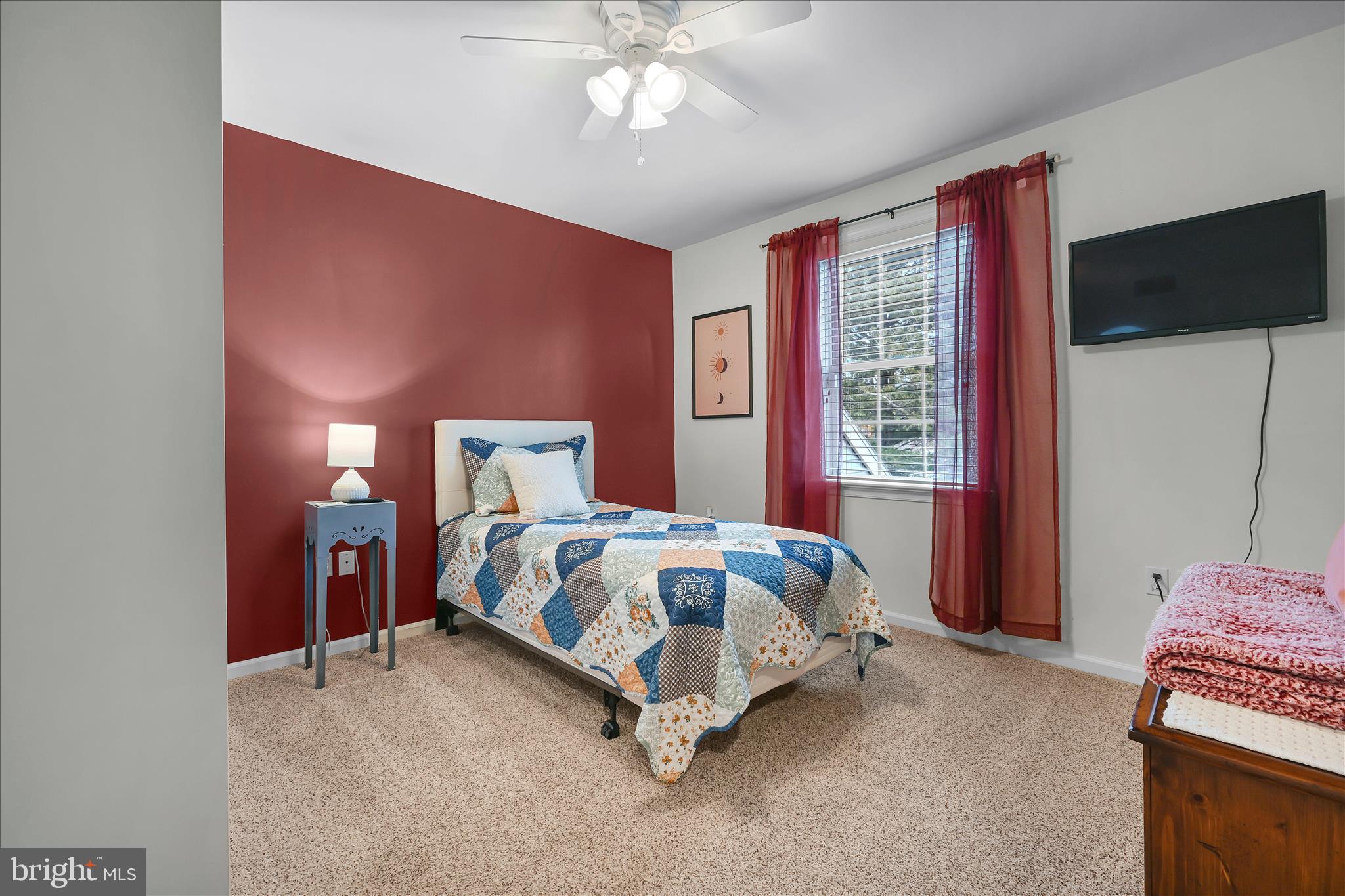 5238 Elizabethtown Road Palmyra, PA 17078 - Photo 21 of 39 Bedroom 2