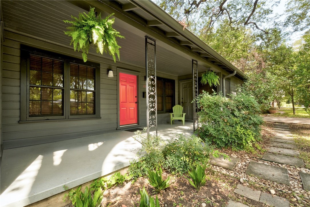 4504 Elwood Road Austin, TX 78722 - Photo 1 of 40