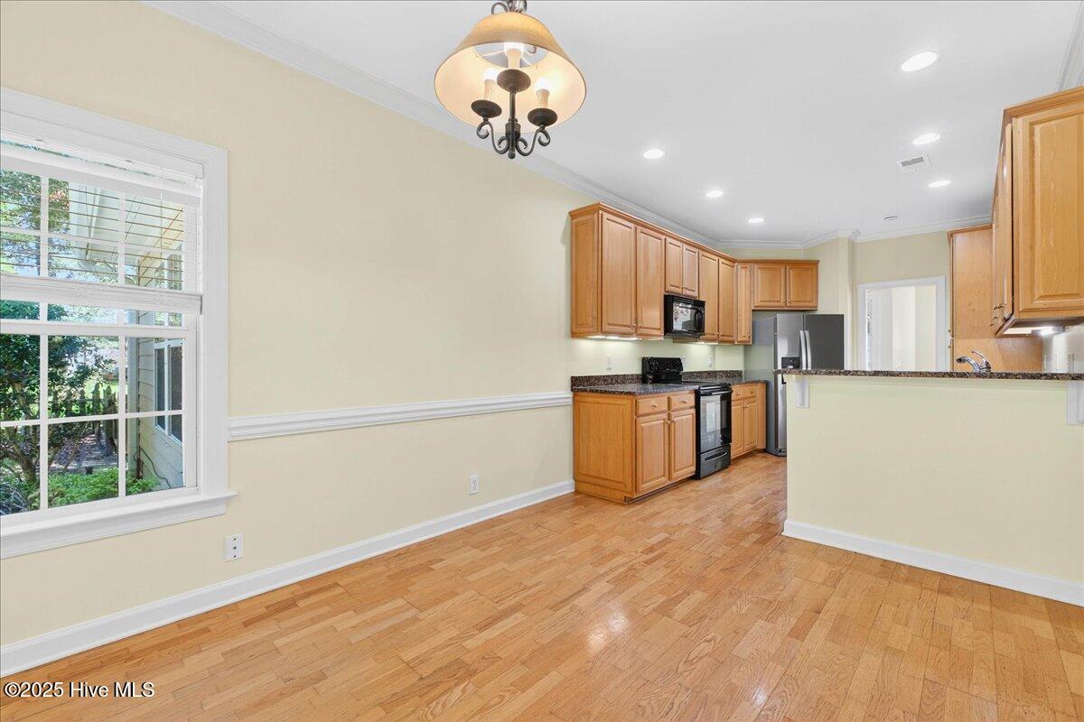 8985 Woodbine Road Southwest Sunset Beach, NC 28468 - Photo 19 of 65 Kitchen dining area