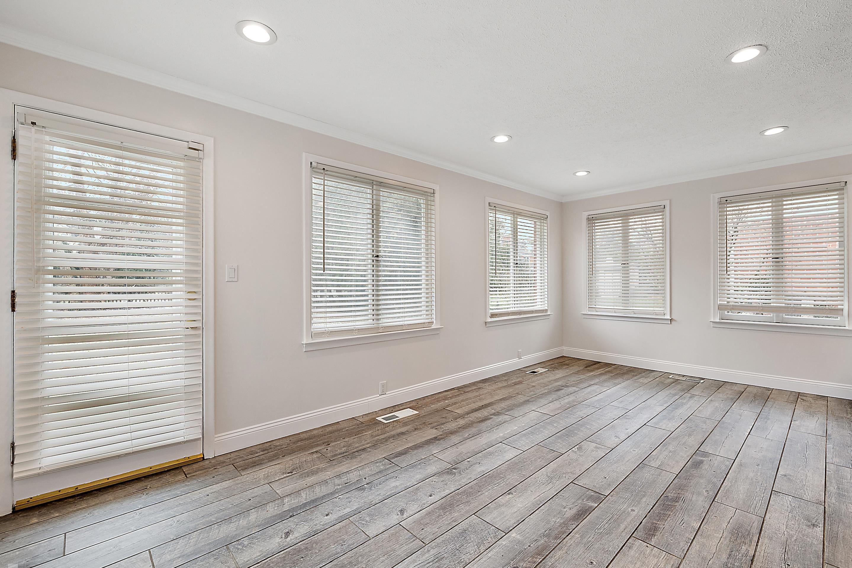 49 Hampton Road Grosse Pointe Shores, MI 48236 - Photo 22 of 51