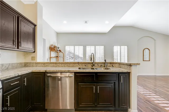 $2,700 | 2505 Palmridge Drive, Las Vegas, NV 89134