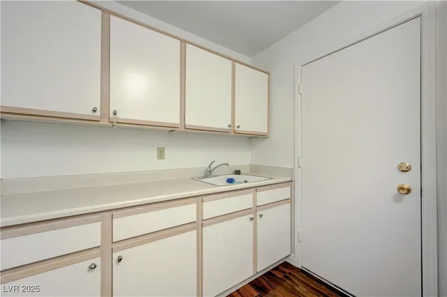 $2,700 | 2505 Palmridge Drive, Las Vegas, NV 89134