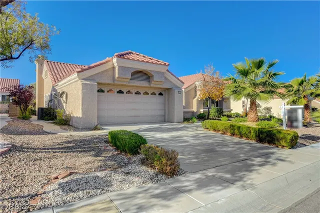 $2,700 | 2505 Palmridge Drive, Las Vegas, NV 89134