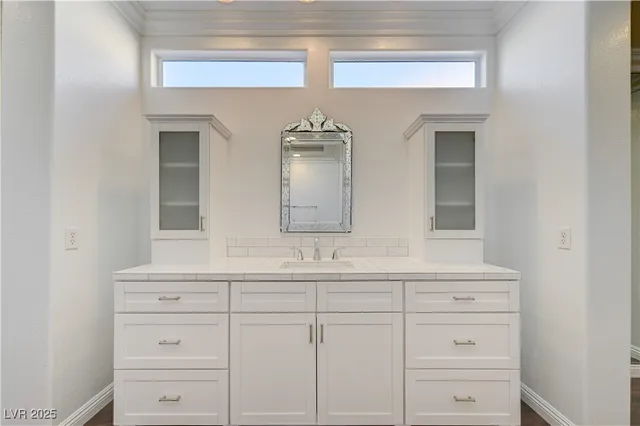 $2,700 | 2505 Palmridge Drive, Las Vegas, NV 89134