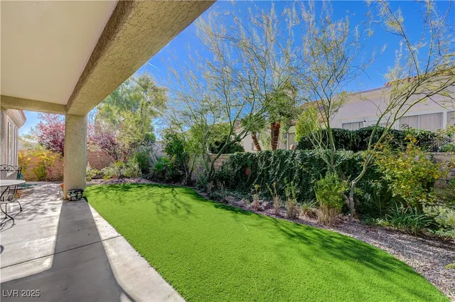 $2,500 | 2505 Palmridge Drive, Las Vegas, NV 89134
