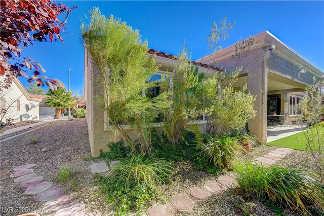 $2,700 | 2505 Palmridge Drive, Las Vegas, NV 89134