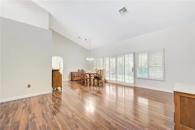 $2,500 | 2505 Palmridge Drive, Las Vegas, NV 89134