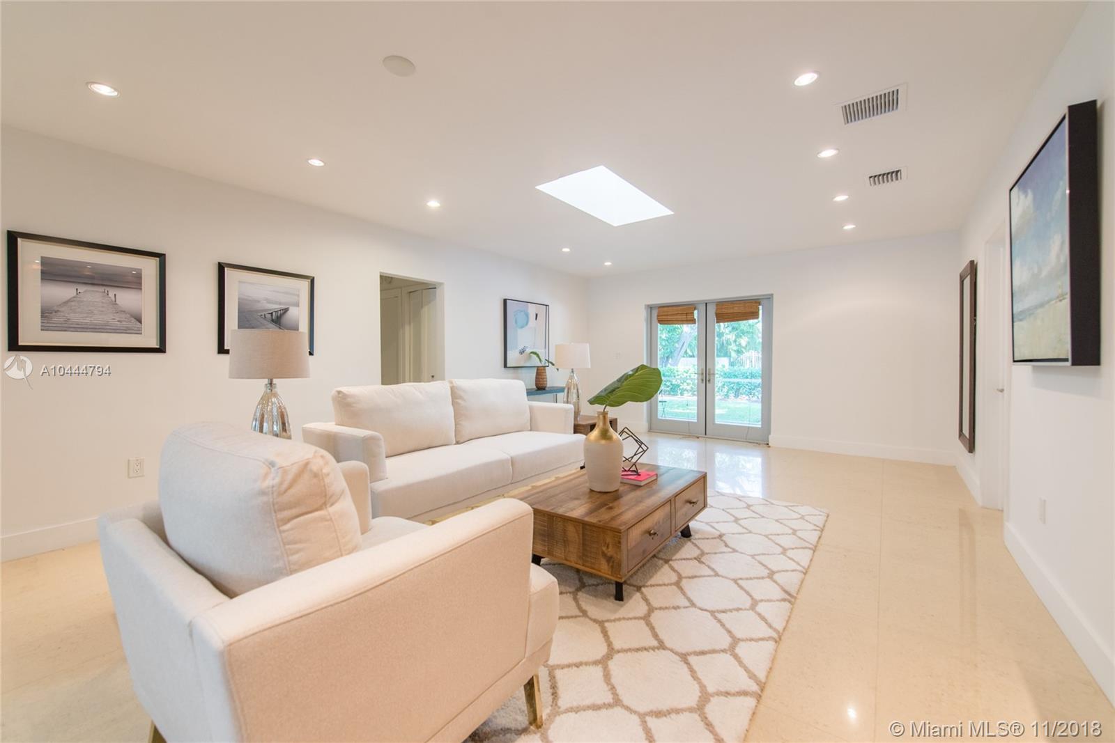 8215 Southwest 63rd Place South Miami, FL 33143 - Photo 2 of 22