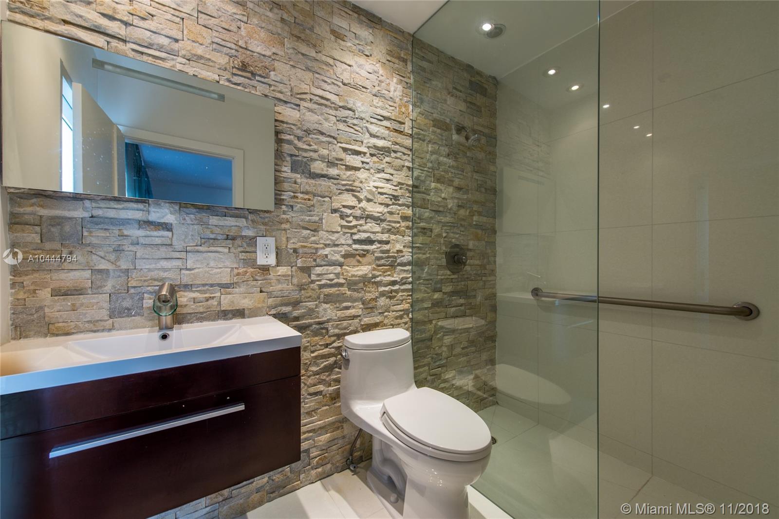8215 Southwest 63rd Place South Miami, FL 33143 - Photo 18 of 22