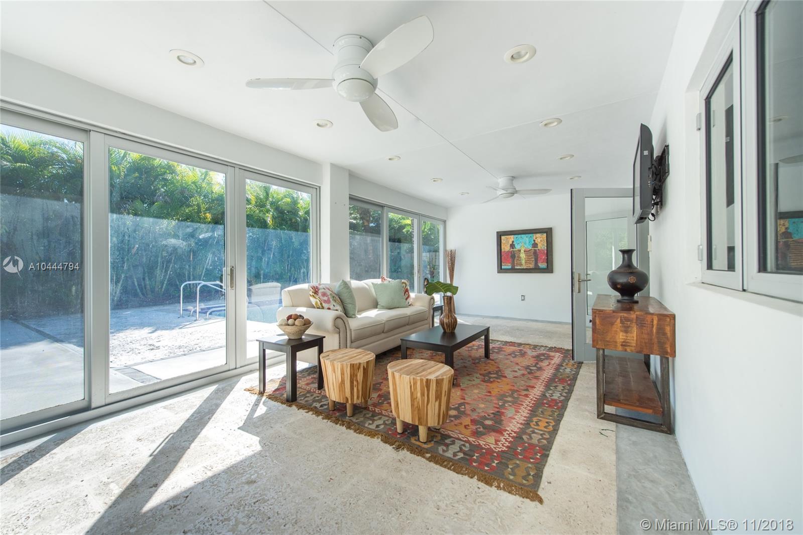 8215 Southwest 63rd Place South Miami, FL 33143 - Photo 9 of 22 Family Room