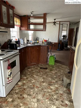 $136,000 | 223 Poplar Lane, Lansing, NC 28643