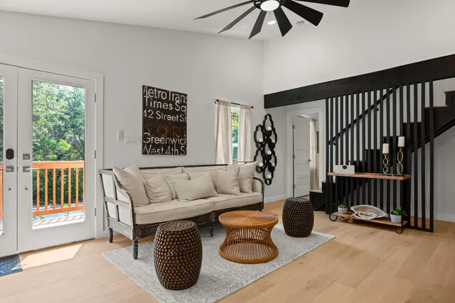 $3,000 | 3904 Highland Drive, Austin, TX 78734