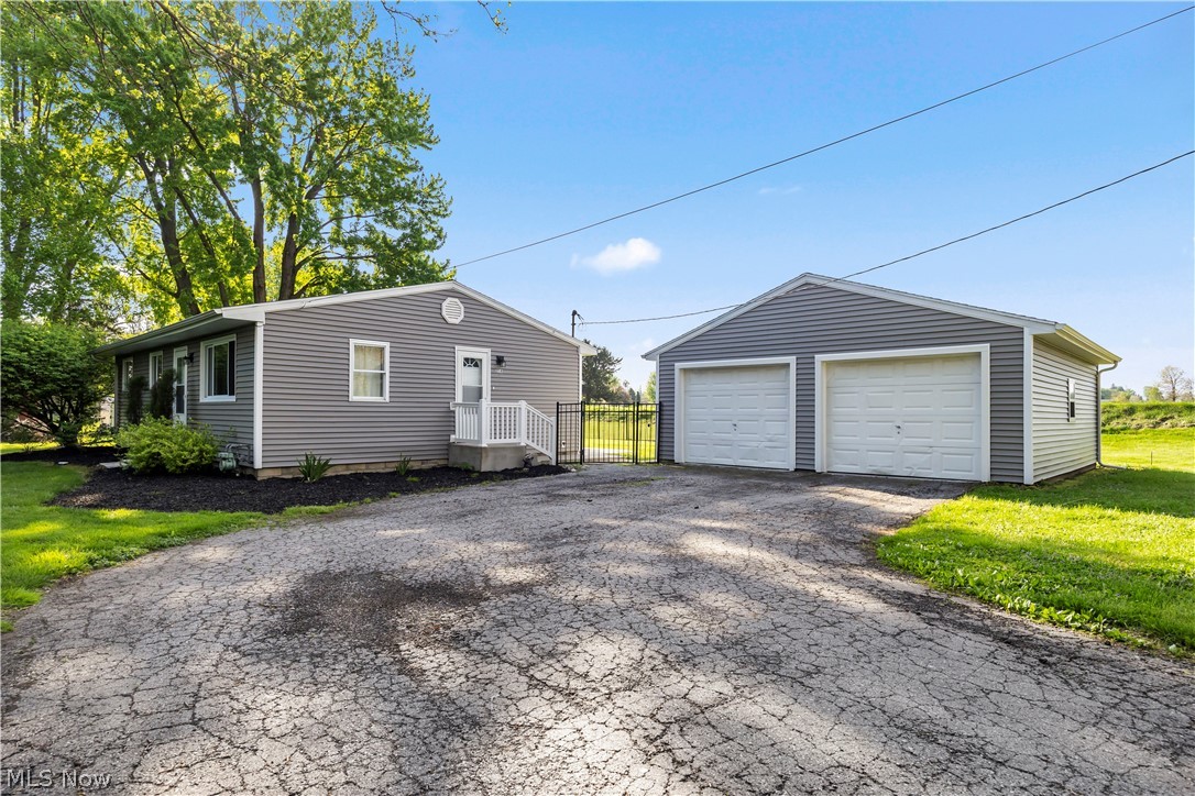 216 Walnut Street Castalia, OH 44824 - Photo 2 of 27