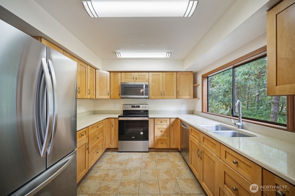 8727 Johnson Point Road Northeast Olympia, WA 98516 - Photo 11 of 30