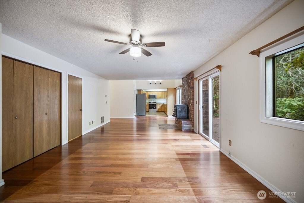 8727 Johnson Point Road Northeast Olympia, WA 98516 - Photo 16 of 30