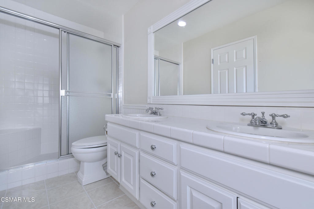 22817 Pera Road Woodland Hills, CA 91364 - Photo 29 of 39