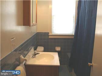 201 Carlisle Road Audubon, NJ 08106 - Photo 8 of 9 Bathroom