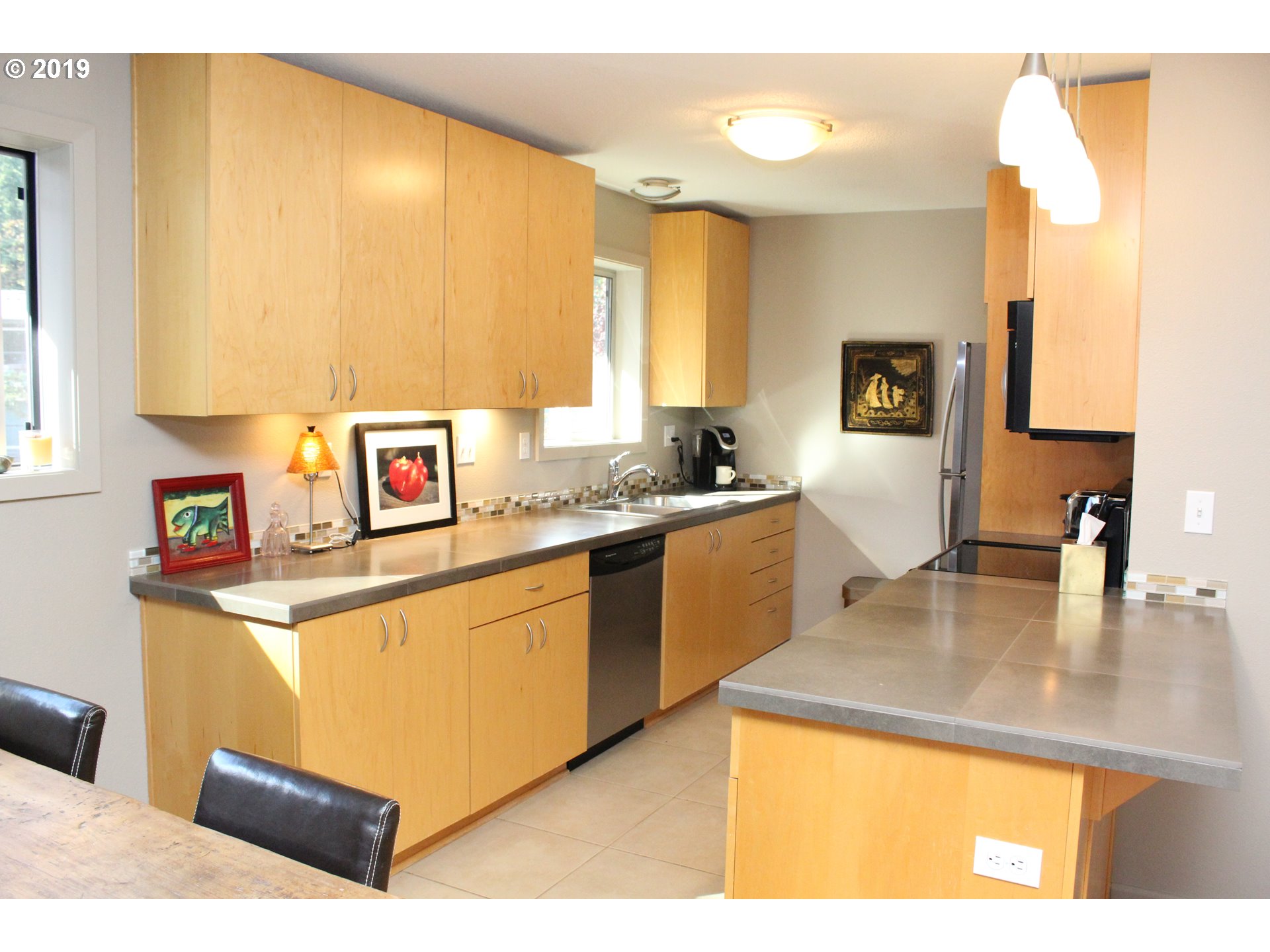 200 Southwest Burnham Road, Unit 400 Lake Oswego, OR 97034 - Photo 11 of 30 Gallery Image 11
