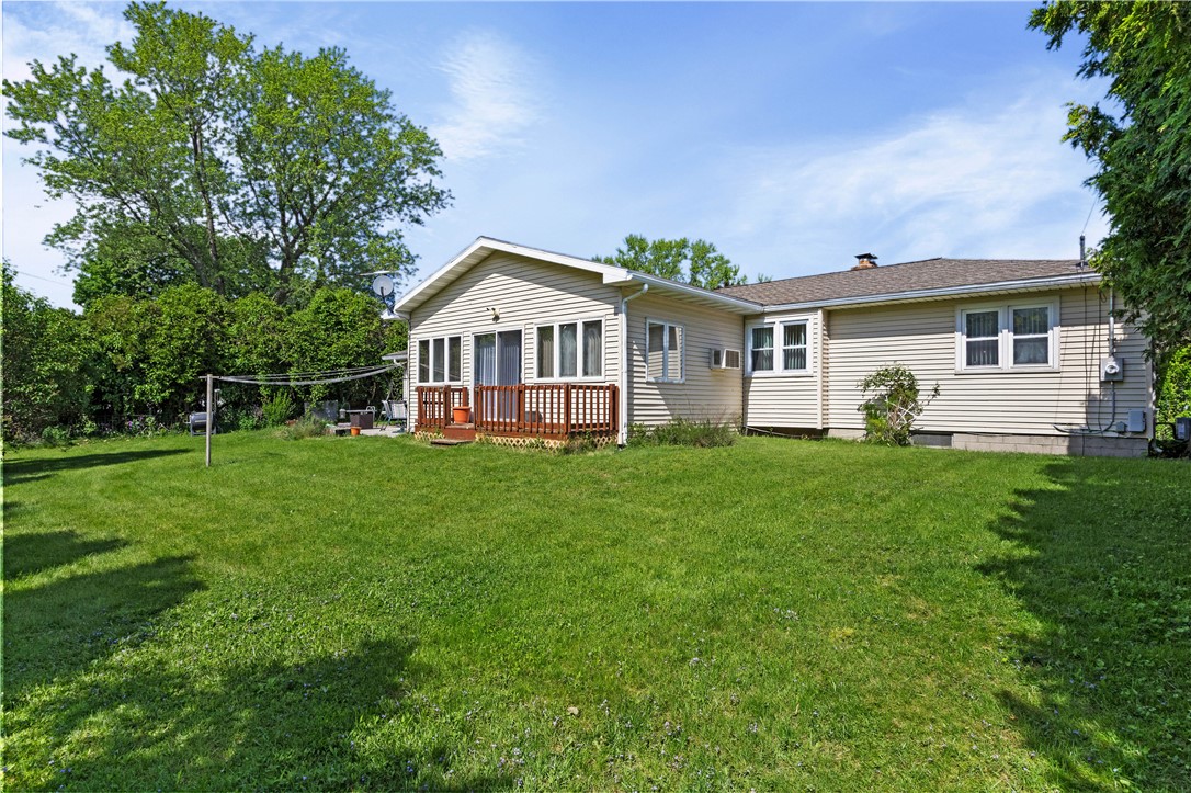 17 Ridge Port Circle Irondequoit, NY 14617 - Photo 34 of 38