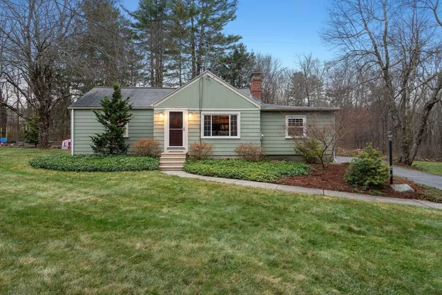 $449,900 | 10 Old Millbury Road, Oxford, MA 01540