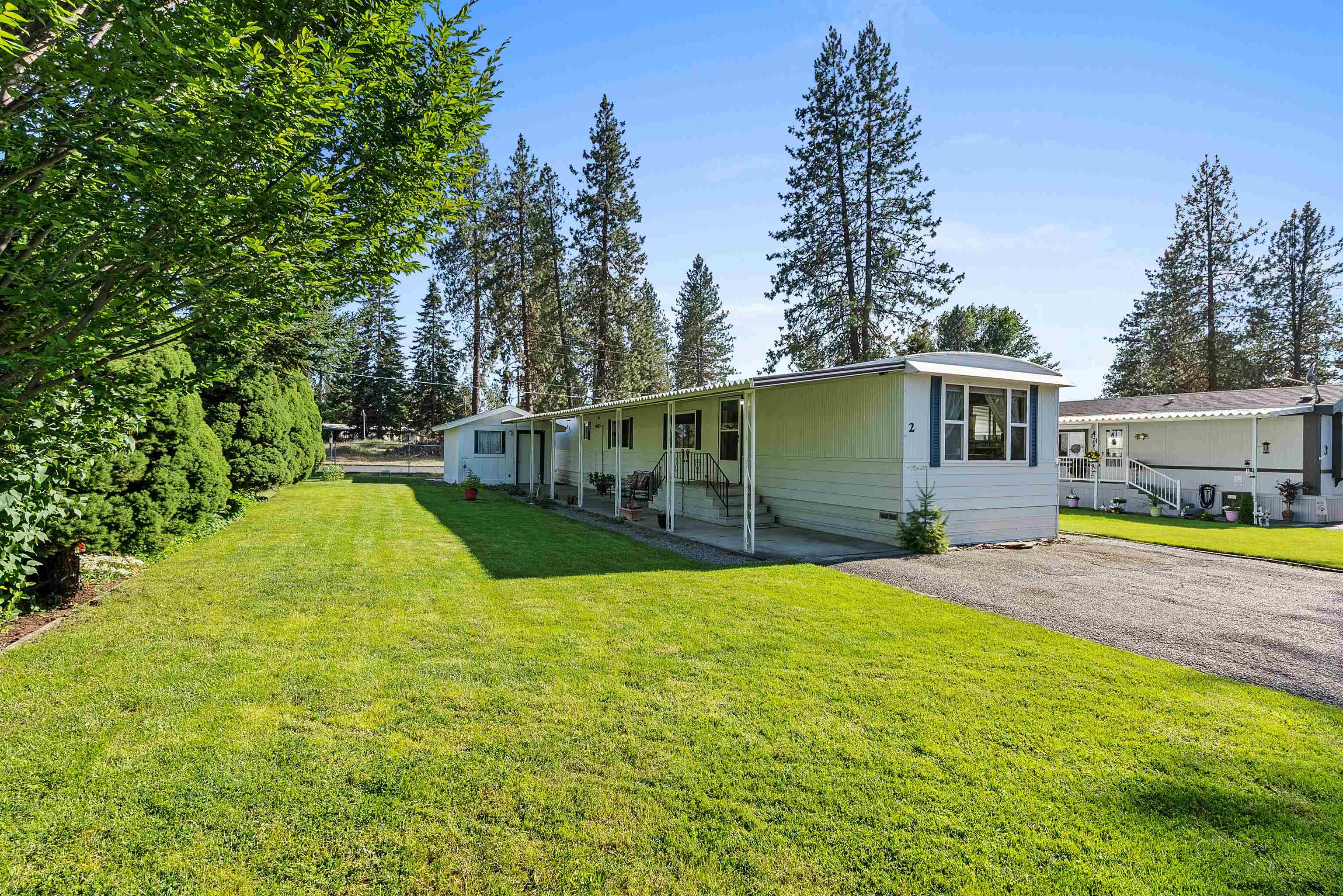 4202 East Lane Park Road, Unit 2 Mead, WA 99021 - Photo 2 of 27