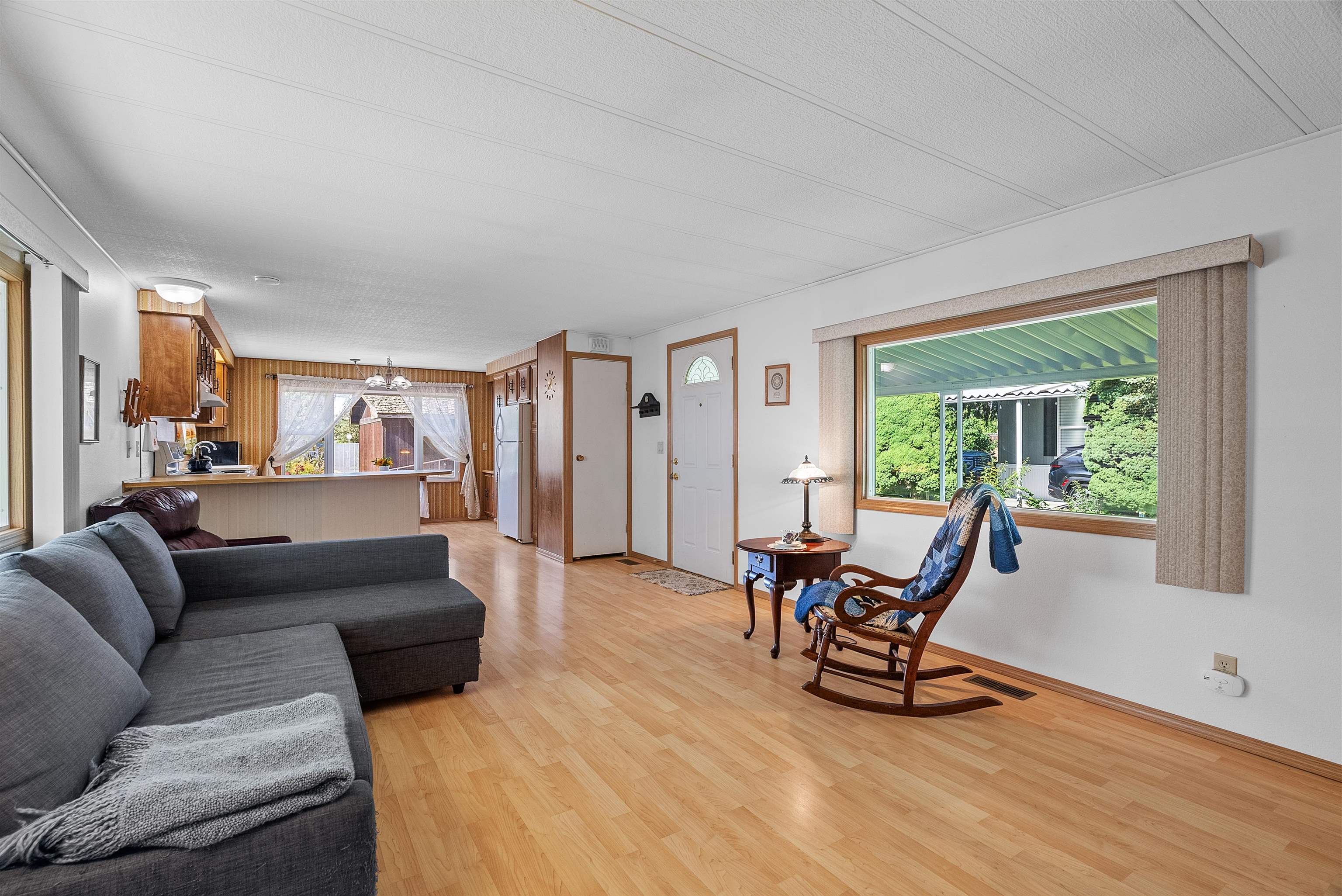 4202 East Lane Park Road, Unit 2 Mead, WA 99021 - Photo 6 of 27