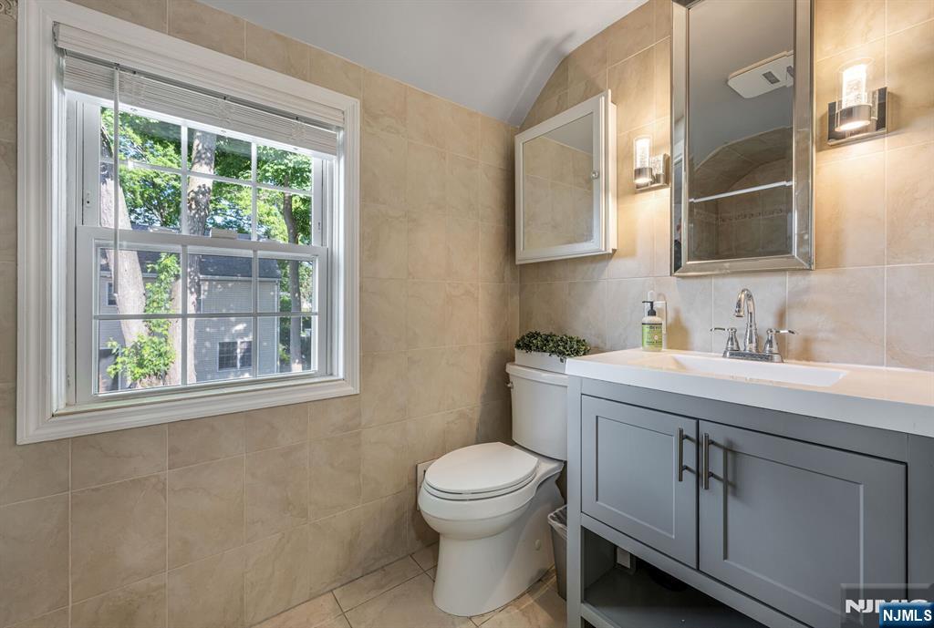 451 Bogert Avenue Ridgewood, NJ 07450 - Photo 27 of 33