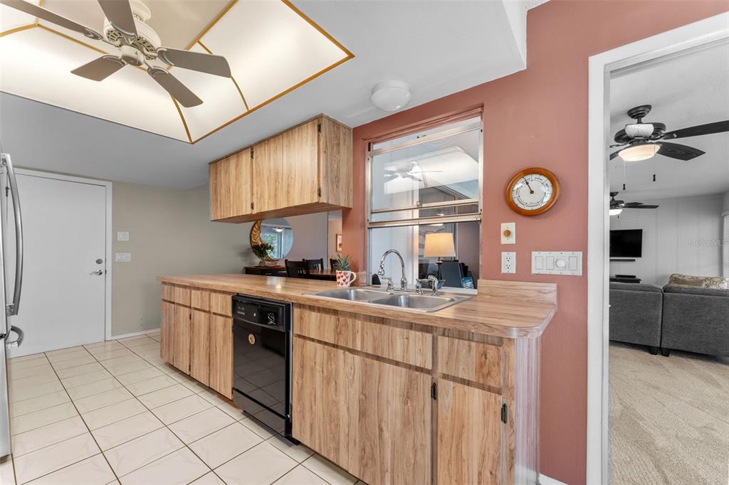 2671 Royal Ridge Drive Spring Hill, FL 34606 - Photo 18 of 55