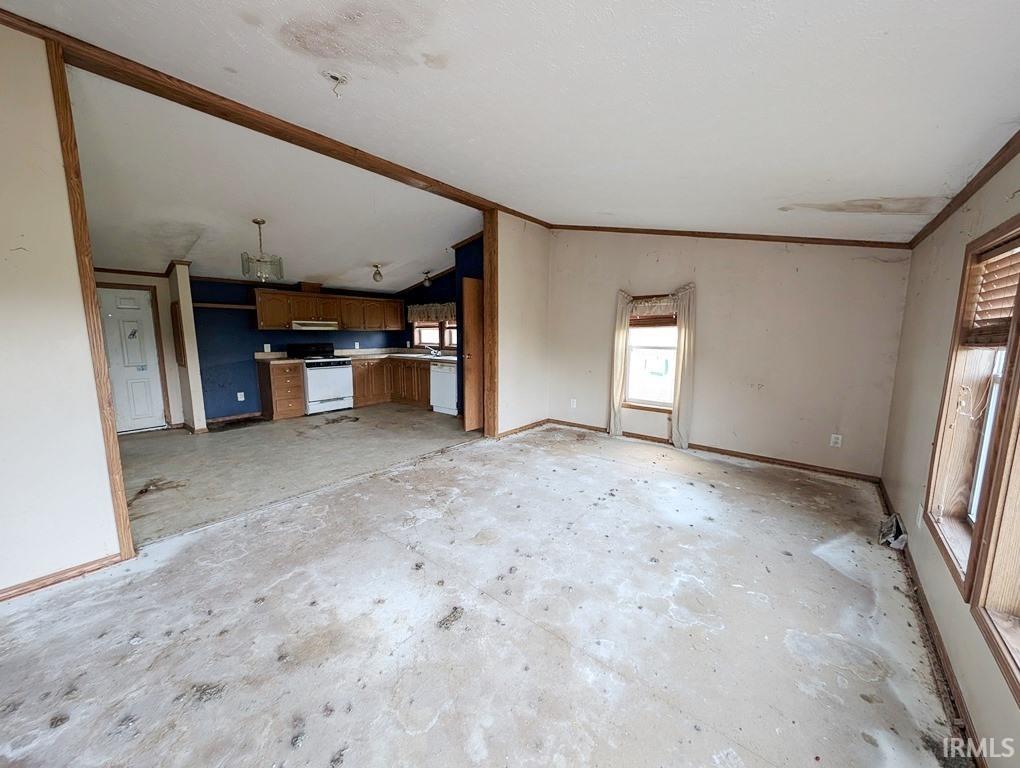 368 East Wilson Road Bloomfield, IN 47424 - Photo 7 of 16