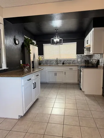 $415,000 | 5851 Larry Way, North Highlands, CA 95660