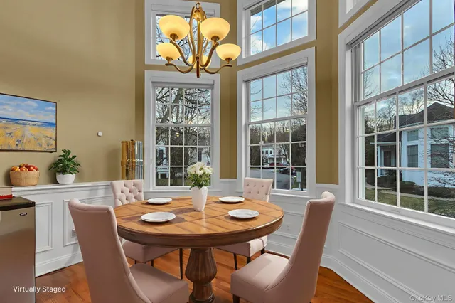 $869,000 | 2 Bethpage Court, Cortlandt Manor, NY 10567