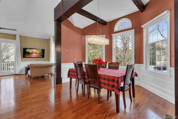 $869,000 | 2 Bethpage Court, Cortlandt Manor, NY 10567