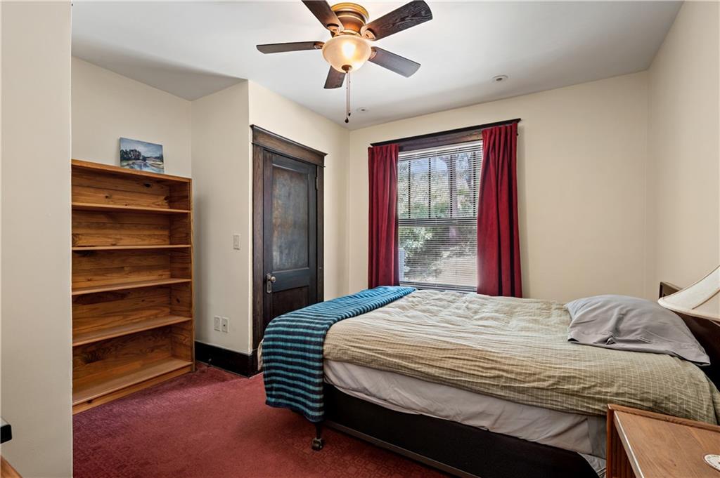 137 Elmore Road Pittsburgh, PA 15221 - Photo 20 of 33 Gallery Image 20