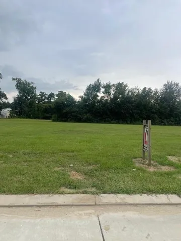 $98,500 | 137 River Pl Drive, Hahnville, LA 70057