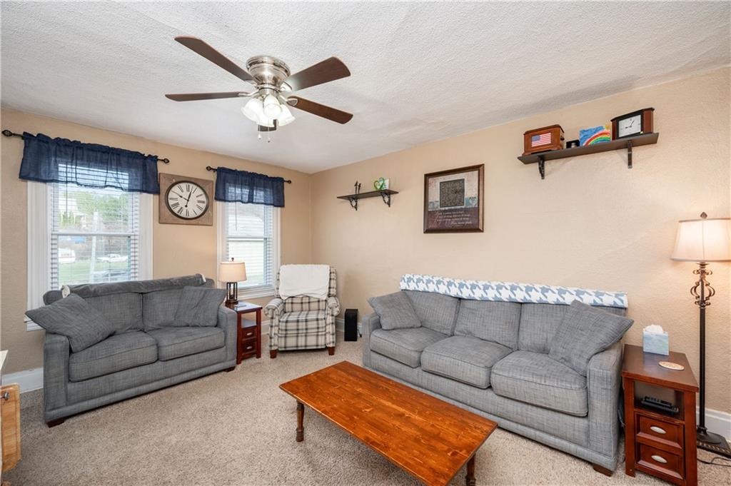 604 Winfield Road Cabot, PA 16023 - Photo 8 of 31