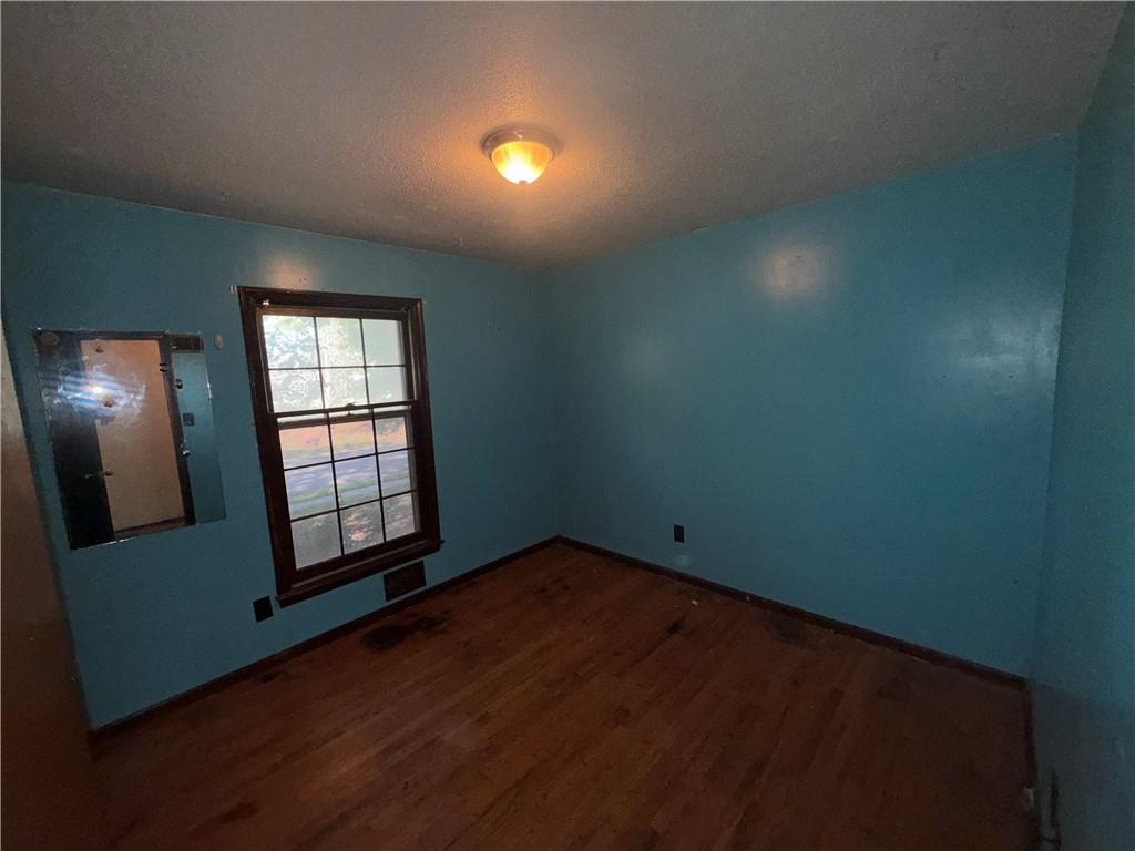 509 Southwest Westminister Road Blue Springs, MO 64014 - Photo 9 of 25 Gallery Image 9