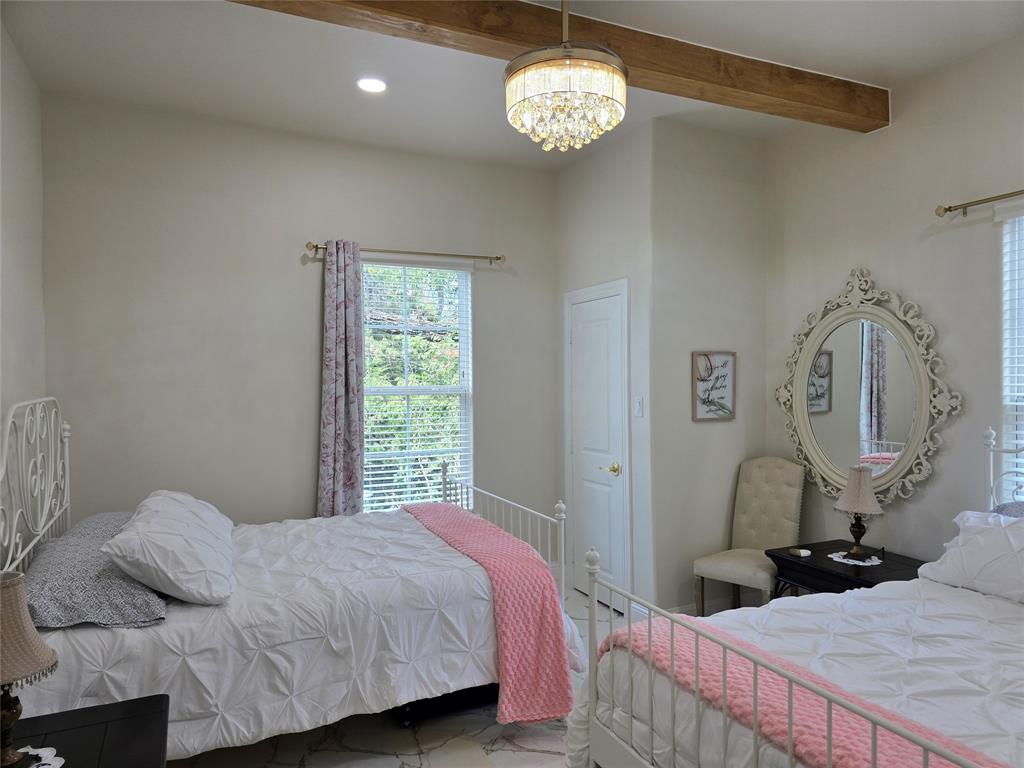 401 East Chestnut Street Denison, TX 75021 - Photo 9 of 21