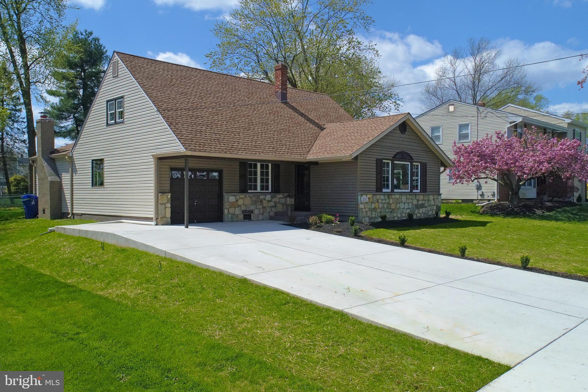 2215 Beverly Road Cinnaminson, NJ 08077 - Photo 3 of 45